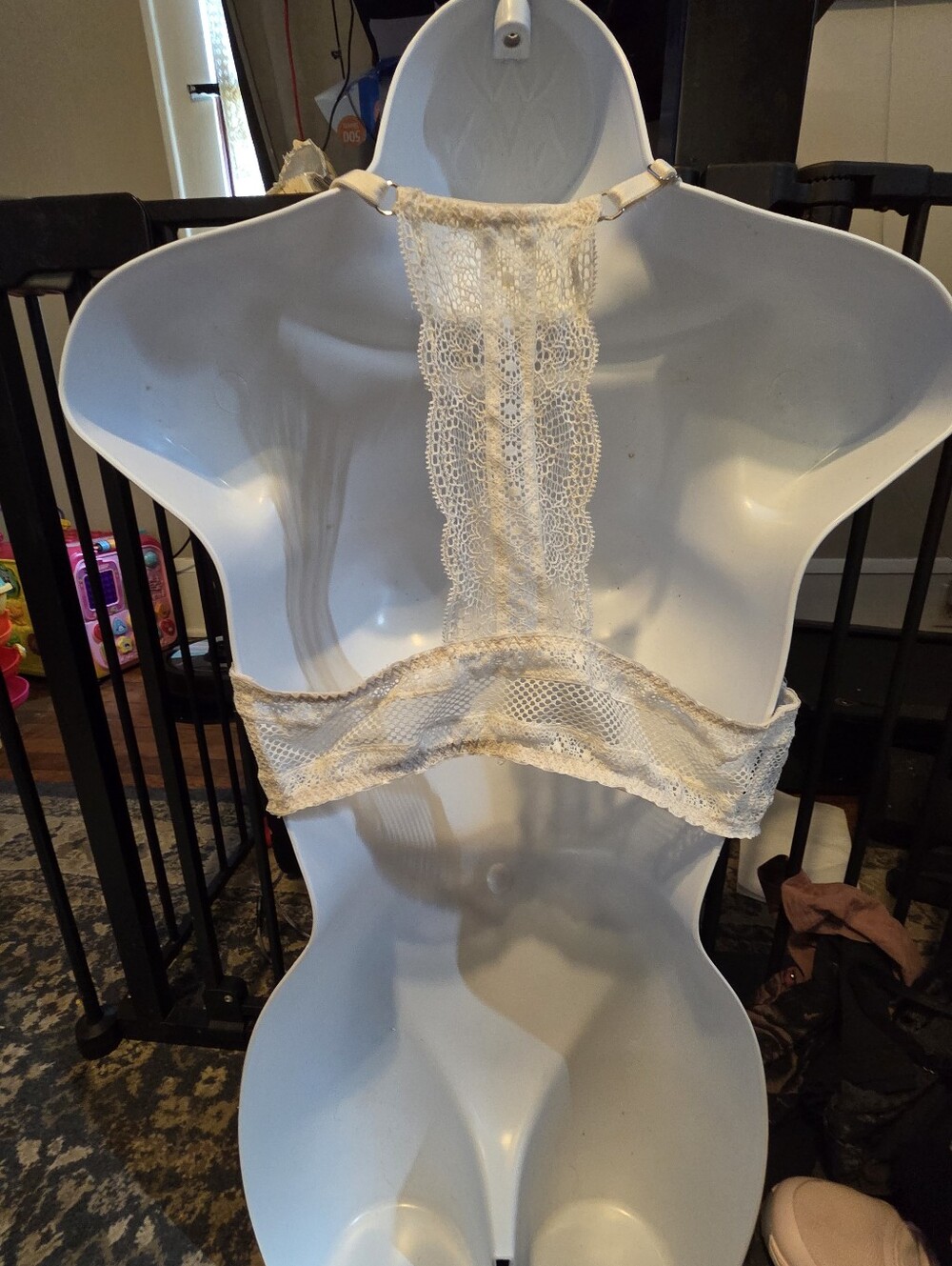 Victoria's Secret front close bra push up 32c